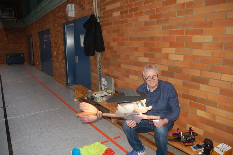 Bild 12 von 24